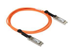 Active patch cable with 2