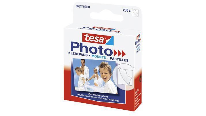 TESA Photo Foto-Klebepads, weiß, beidseitig klebend mit Abziehlasche, im praktischen Pappspender