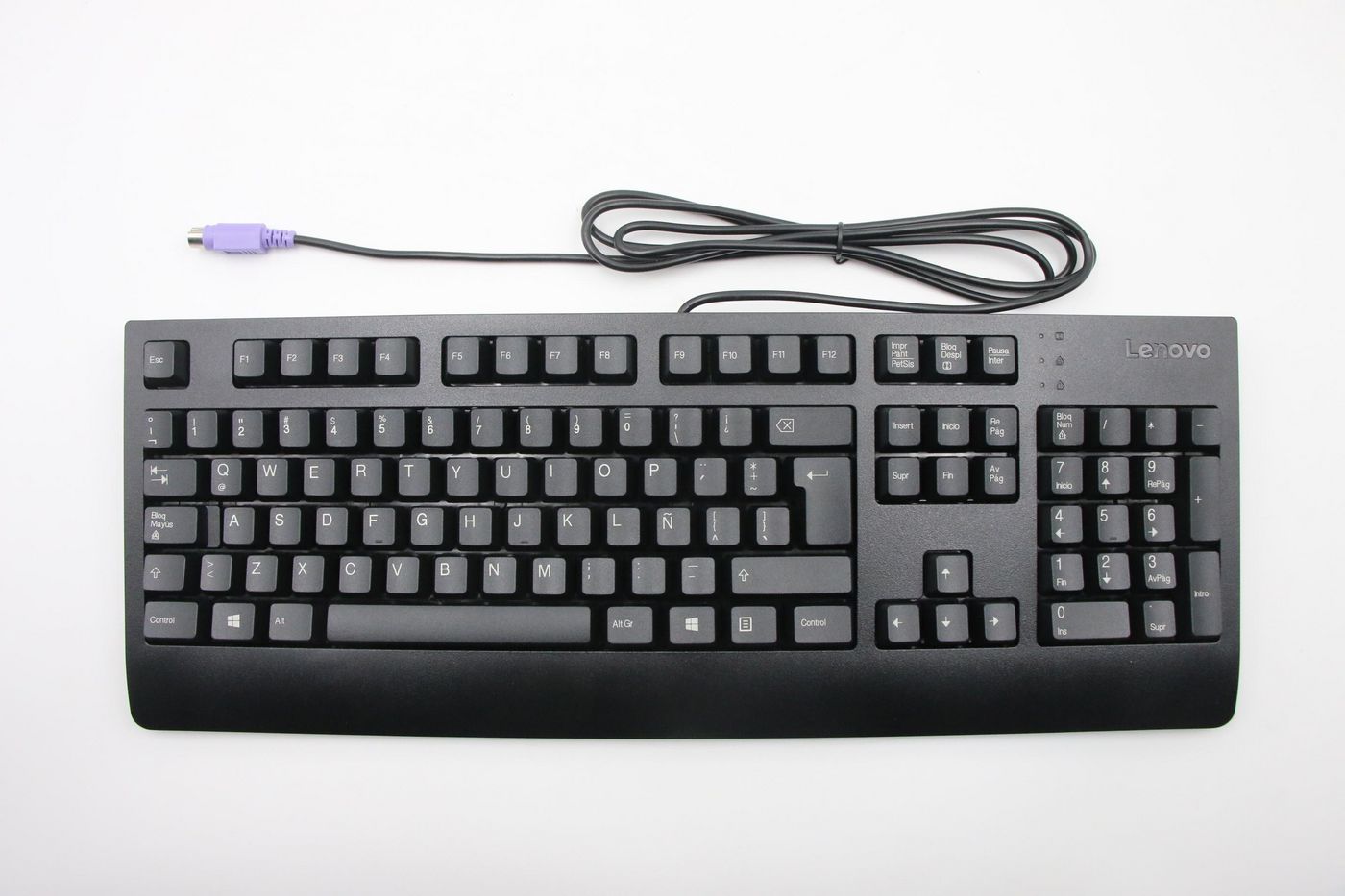 Full-size PS/2 keyboard with - 00XH920