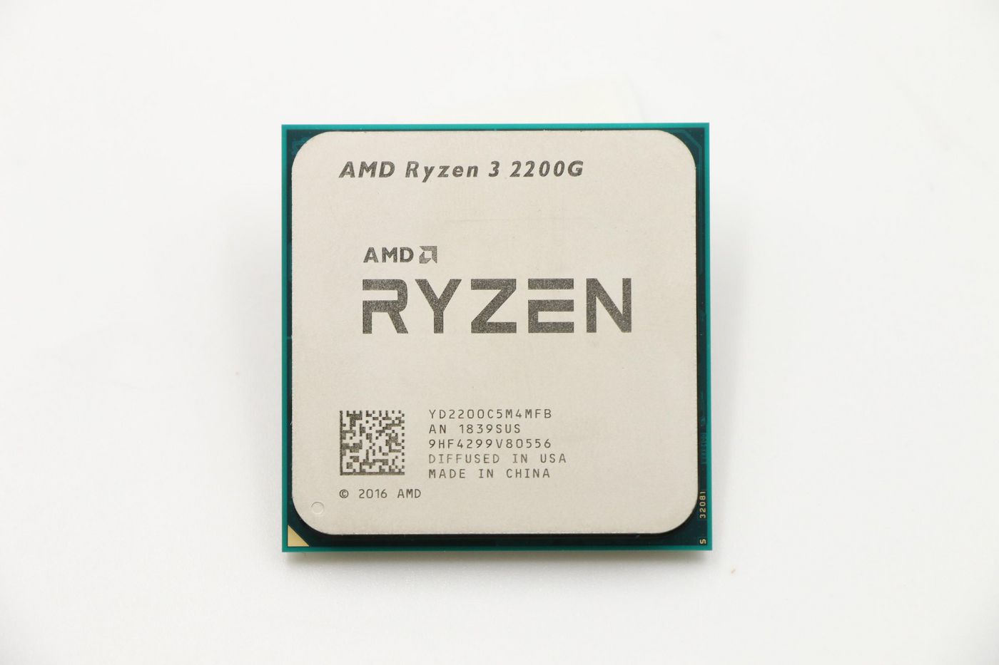 Lenovo 01AG239 AMD Ryzen 3 2200G 3 