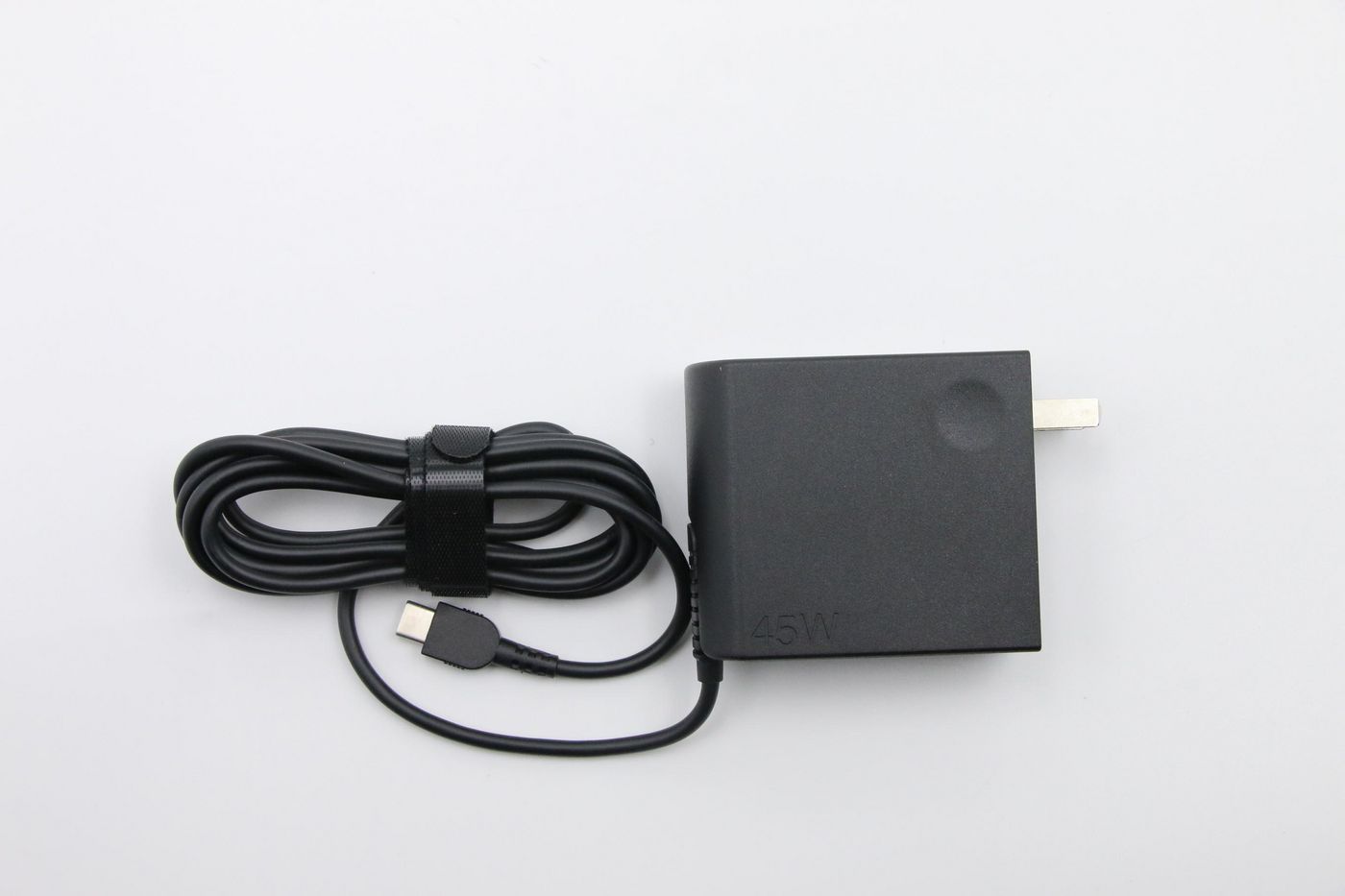 45W USB Type-C AC adapter - 00HM640