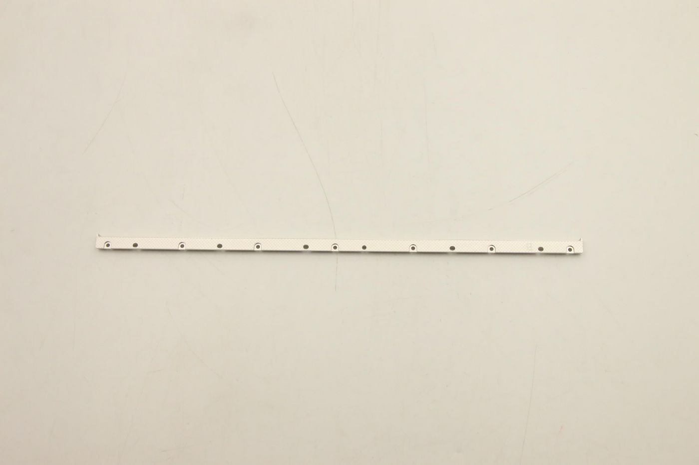 Lenovo 5B30S19041 W126708283 BEZEL REAR DECO  L 82LU OAT 