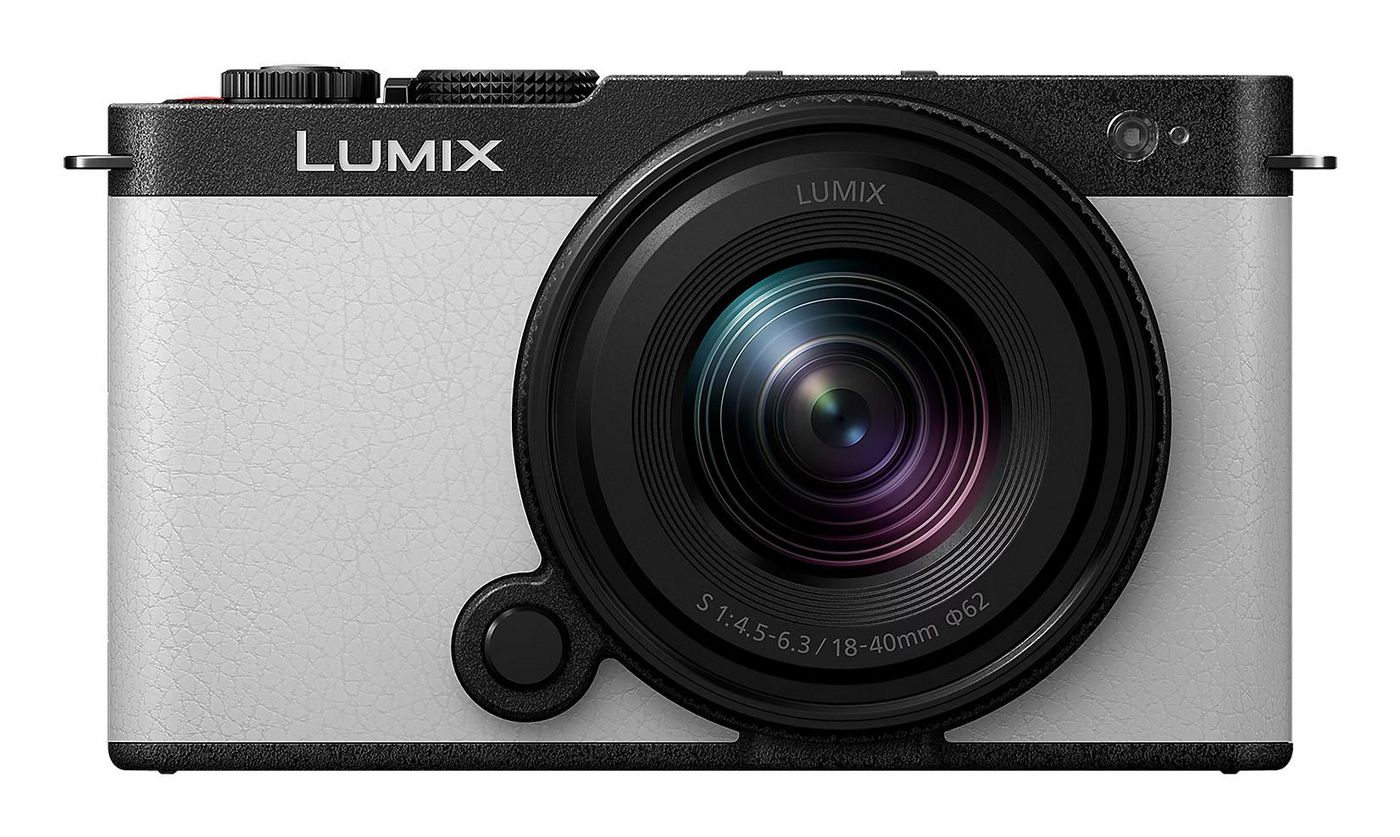 Lumix S9 + S-R1840 Compact