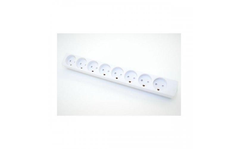 Power strip with 8 outlets