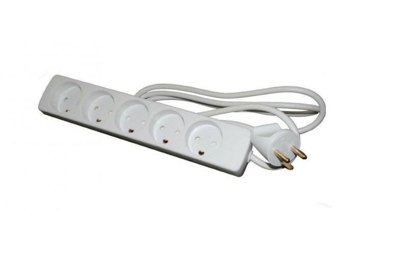 Power strip with 5 outlets