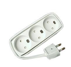 Power strip with 3 outlets