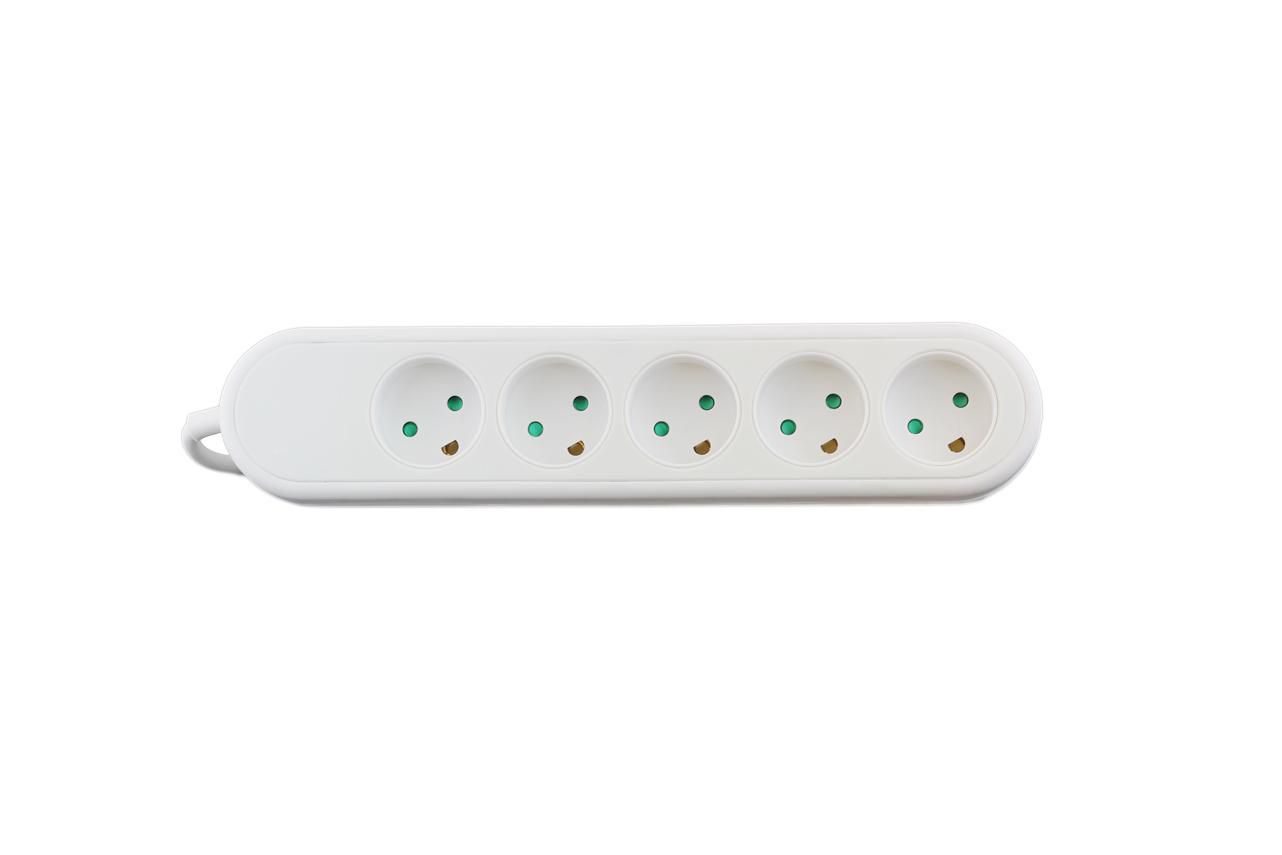 Power strip with 5 outlets