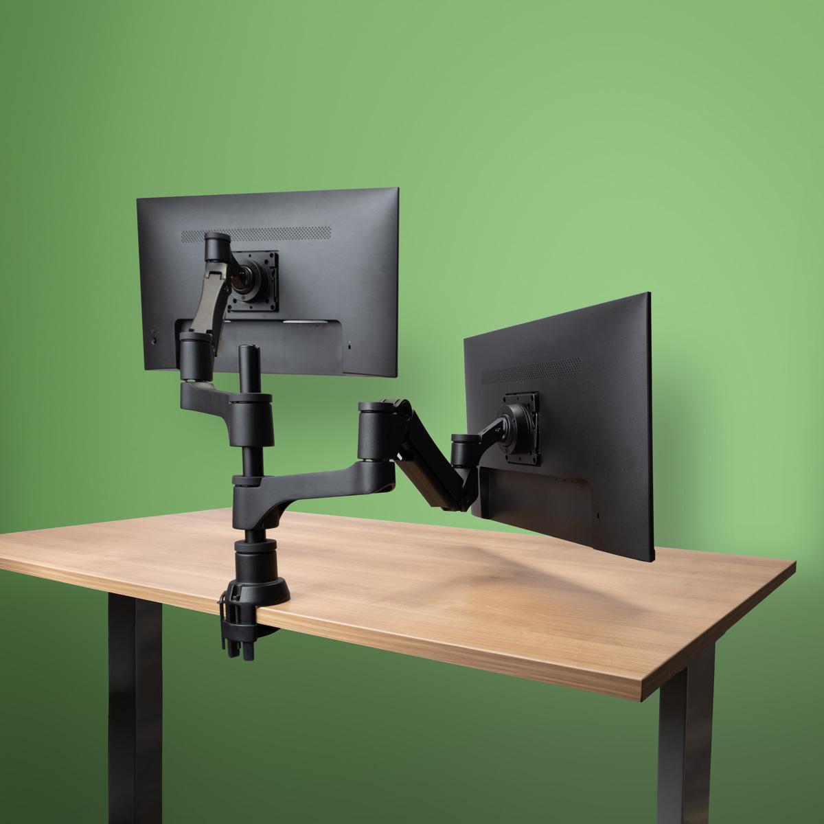 R-Go Caparo 4 Twin Monitor Arm