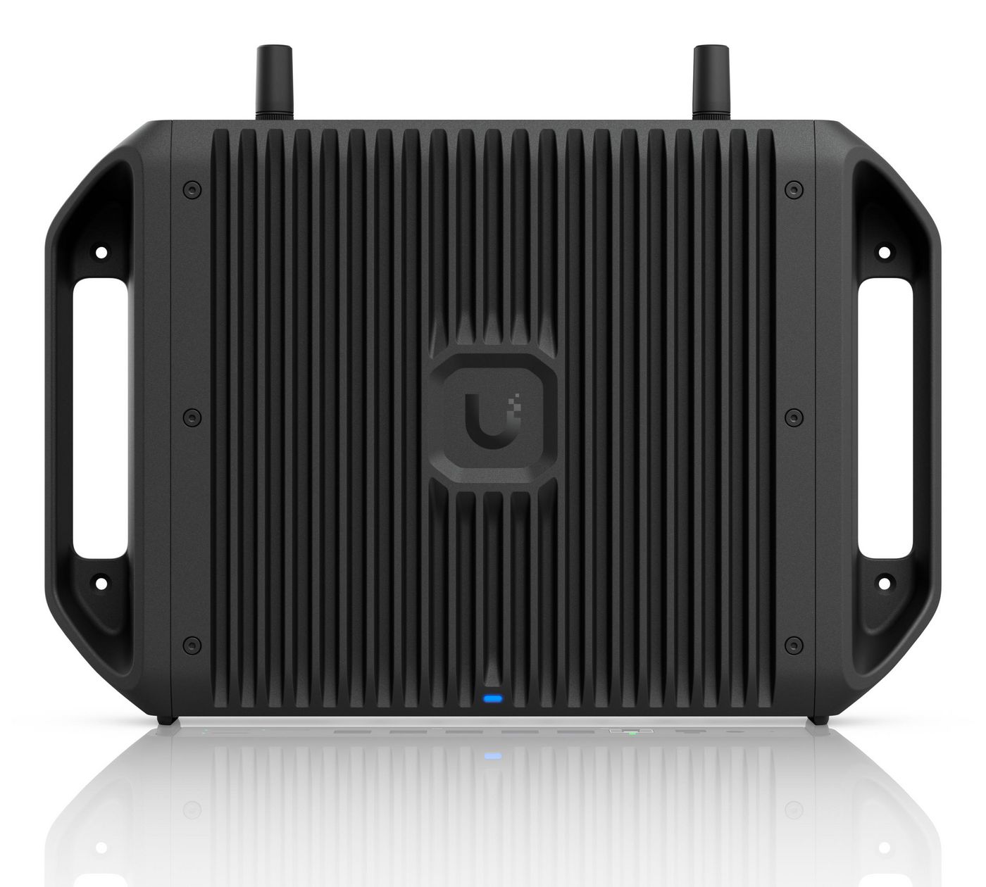 Ruggedized, fanless 10 GbE