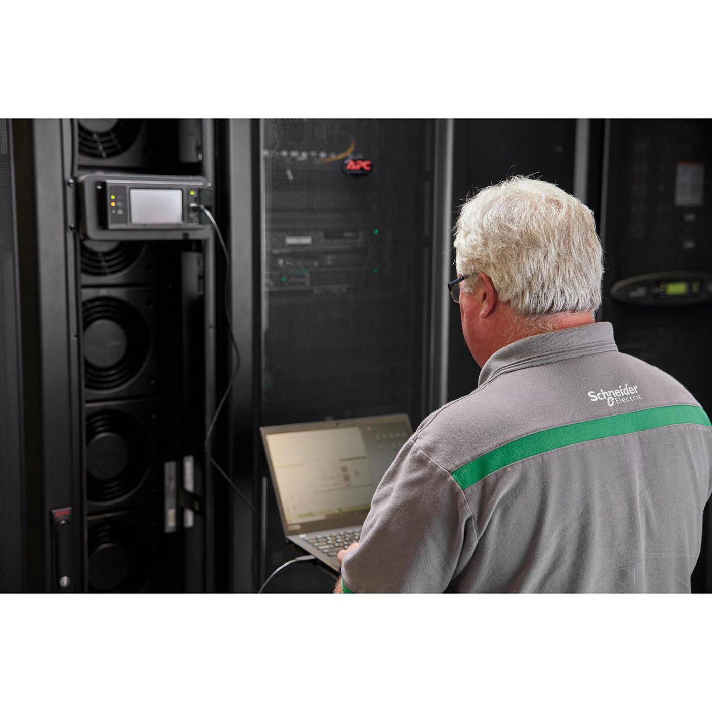 APC Start-UP Service 5X8 - installatio
