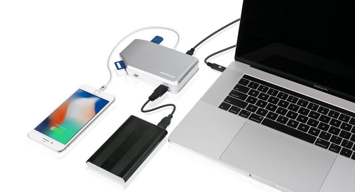 IOGEAR USB-C Hub with Card Reader - W125660624