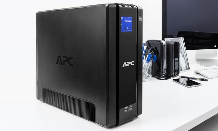 APC Back-UPS Pro 1500 - 1500 VA, 865 W, 230V, 160 - 286V - W124382783