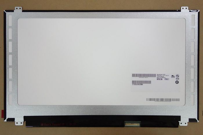 CoreParts 15,6" LCD FHD Matte, 1920x1080, Original Panel, 40pins Bottom Right Connector, Top Bottom 4xBrackets - W124764515
