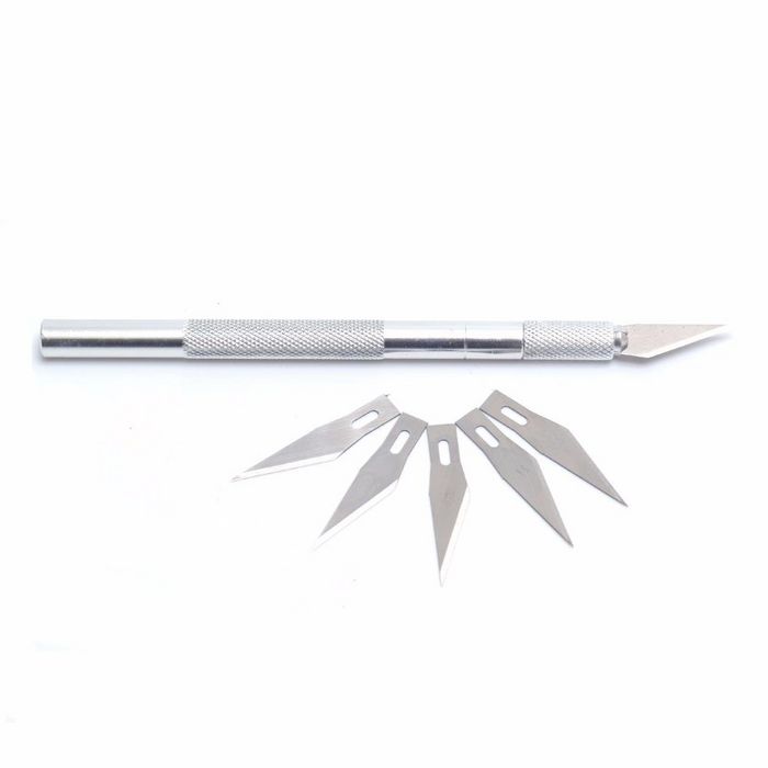 CoreParts Scalpel / knife for cutting. Package including: 1*handle, 1*built-in no.11 blade, 10*extra blades - W125326955