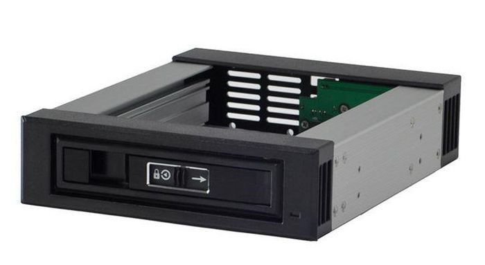 CoreParts 5.25 Bay for 1 HDD/SSD 3.5" & 2.5" - W124458561