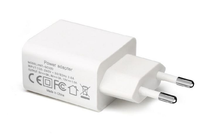 CoreParts USB Power Adapter White 12W 5V/2.4A, 9V/2A, 12V/1.5A EU Wall - White with Quick Charge Function QC 3.0 - W124662832