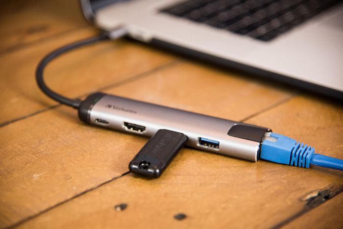 Verbatim USB-C, 2 x USB 3.0, HDMI, RJ-45, 5 - 20 V, 3 A, 15 cm, 50 g - W125625519