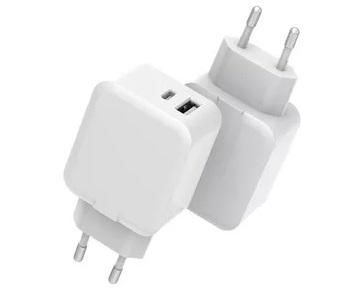 MBXUSB-AC0004, CoreParts USB-C Power Charger 30W 5V-12V/2A-3A Output: USB-C  + USB-A PD QC3.0 Input: 110-230V EU Wall, for mobile phones, tablets &  other devices, Apple White Color
