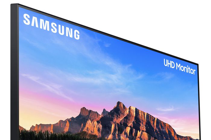 Samsung 28", 16:9, 3840 x 2160, IPS, 300 cd/m2, 178° / 178°, HDMI, Display Port, 100 - 240 V, 638.8 x 250.5 x 479.3 mm, 5.8 kg - W126079164