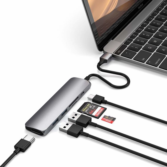 Satechi USB-C, USB 3.0, 5 Gbps, 60W, 4K HDMI, micro SD/SD, 104 Mb/s, Space Gray, 119 x 27 x 10mm - W126088440