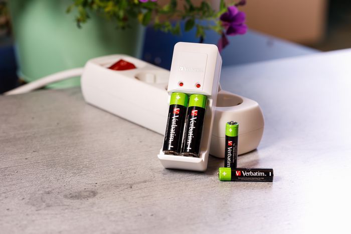 Verbatim AA Premium Rechargeable Batteries HR6, 1.2V, 2500mAh, 4 Pack - W126181779
