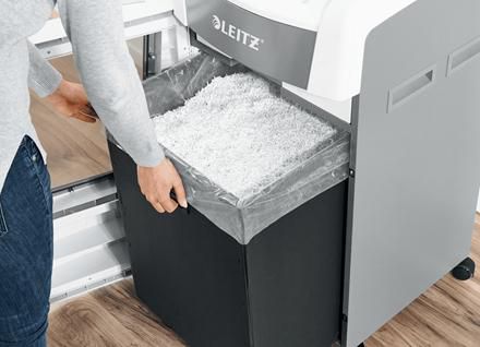 Leitz 175 L. Matching Leitz IQ Autofeed Office Pro 600  Atomatic Shredders. Pack of 20. - W126159344