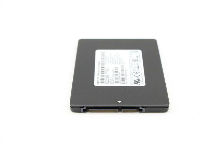 Lenovo 256GB, SATA III, 2.5" - W124994144