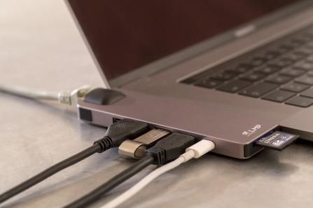 LMP USB-C Compact Dock 4K 8 Port, HDMI, Mini-DP, Eth., 2x USB 3.0, SD/microSD, USB-C, Alu., silver - W126584841