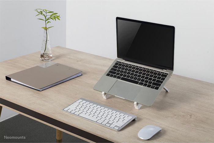 Neomounts NewStar foldable laptop stand - Silver - W125858499