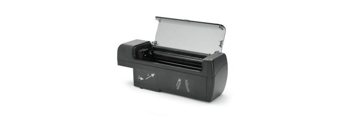 Zebra Printer ZXP Series 7, Dual Sided, Dual-Sided Lamination, UK/EU Cords, USB, 10/100 Ethernet, ISO HiCo/LoCo Mag S/W select - W125648888