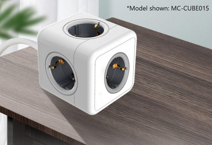 MicroConnect 5 way Schuko power cube with 1,5m cable, White - W126986101