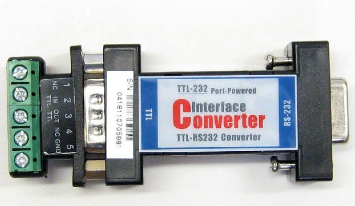 Moxa CONVERTER, RS-232 TIL 3,3V TTL - W124321959