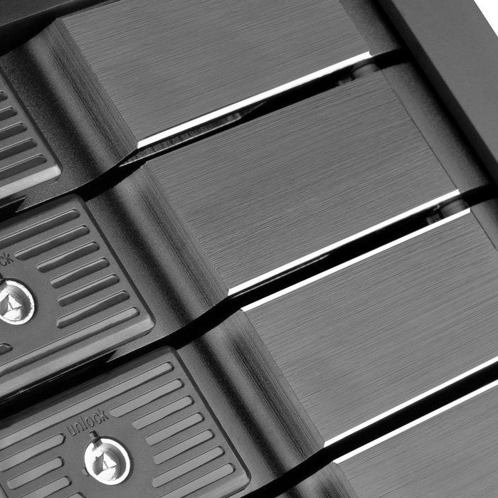 Silverstone Fs304 Disk Array Black - W128257071