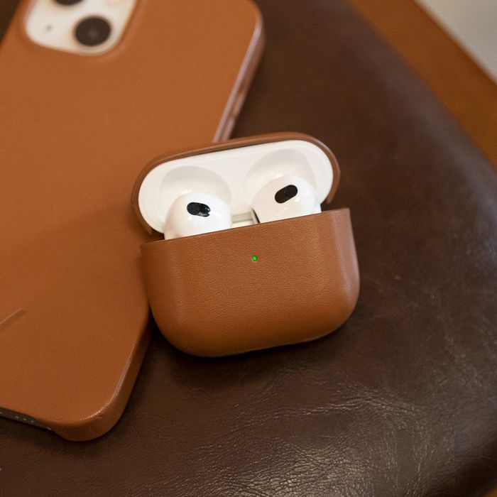 Native Union Leather Case for AirPods. AirPods Gen3. Color: Tan - W126446974