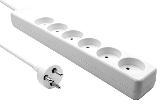 MicroConnect Danish Power Strip 6-way White 15m cable - W128444237