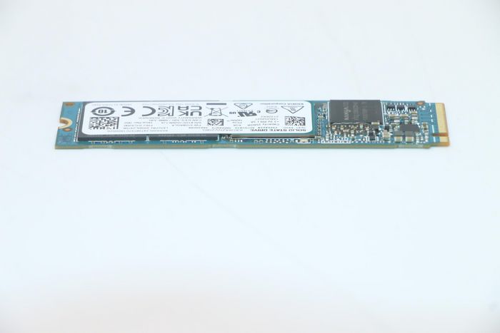 Lenovo SSD M.2 PCIe NVMe FRU SSD 256GB RoHS Toshiba M.2 XG6 256GB OPAL 2 0 - W124694942