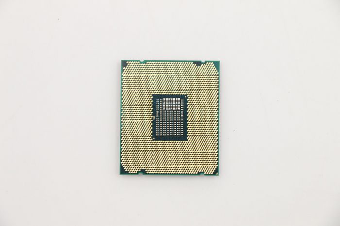Lenovo Intel Xeon W-2223, 4C,3.6GHz,8.25MB,DDR4-2666, - W125671122