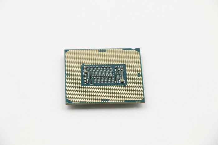 Lenovo Intel Xeon E-2174G 3 8GHz 71W - W125498543