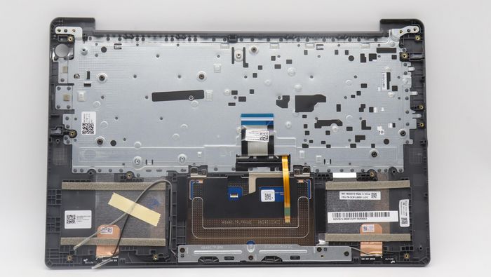 Lenovo COVER Upper Case ASM_NORDIC L82XN FPAGBL - W128161671