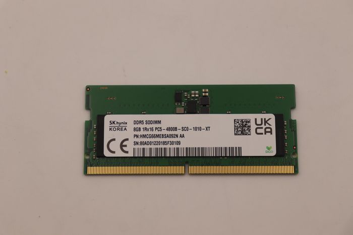 Lenovo DDR5 SODIMM 8GB メモリー 5M30Z71679, Lenovo DDR5 SoDIMM memory module, 8GB capacity