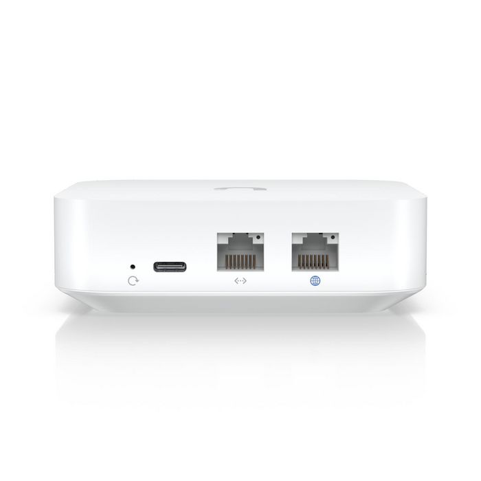 Ubiquiti Up to 10x routing performance increase over USG (tested with IPS/IDS, QoS, and Smart Queues)<br>Managed with a Cloud Key, Official UniFi Hosting, or UniFi Network Server - W128785616
