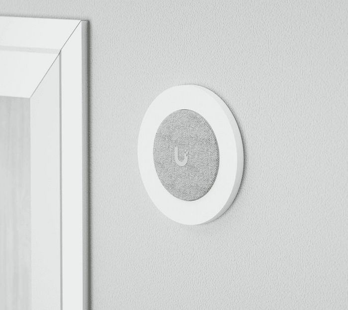 Ubiquiti Premium UniFi doorbell with integrated PoE and included PoE chime for plug-and-play installation. White. - W128791944