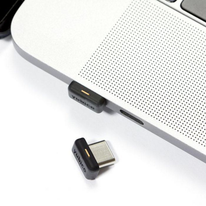 Yubico YubiKey 5C Nano - USB-C security key - W128844641