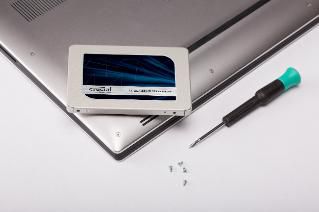 Crucial MX500 250GB SATA 2.5-inch, SATA 6.0Gb/s, 560 MB/s Read, 510 MB/s Write - W125337723