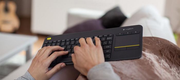 Logitech Wireless Touch Keyboard K400 Plus - Black (Qwerty) - W124739135