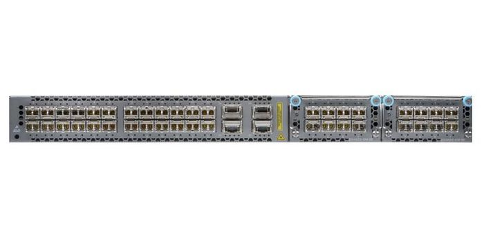 Juniper 40-port 10GbE(24 SFP+ and 4 QSFP+) Switch, AC, 960Gbps, 1U, Rack Mount 19'', 285W, 9.9kg, Gray - W124649506
